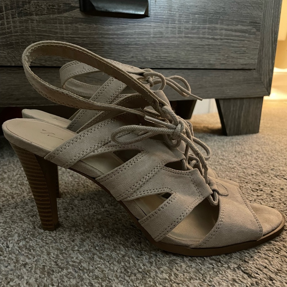 Verawang Heels